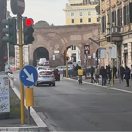 Bilocale San Giovanni Design Apartament