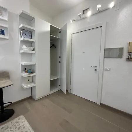 Bilocale San Giovanni Design Apartament