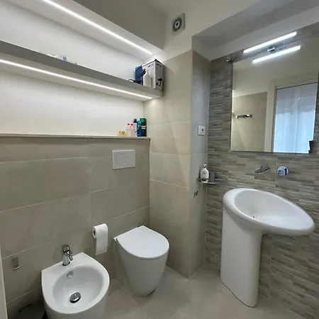 Bilocale San Giovanni Design Apartament *